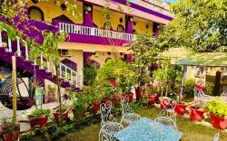 Hotel New Sun N Rock ( 1km from Nakki Lake )