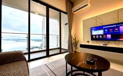 SeaView DangaBay <Heart of City> by Cowidea