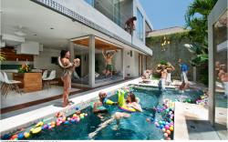 Villa Minggu 4BR - Minggu Villas Seminyak 
