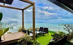 Holi Ocean Sky Villa in Center