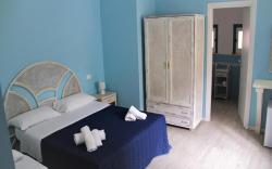 Double room, air conditioning, bathroom, in the center n6752