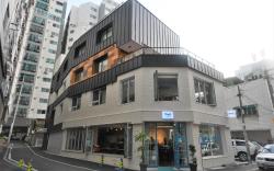 Bluehum Guesthouse