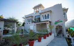 Tiger's Trail Hotel & Food Court