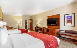 Comfort Suites Glendale - State Farm Stadium Area