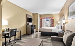 Quality Suites Houston NW Cy-Fair