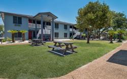 Econo Lodge Inn & Suites Fulton - Rockport