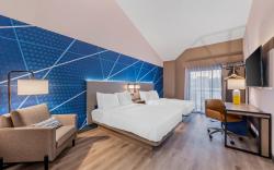 Comfort Inn & Suites Irvine Spectrum