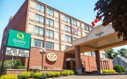 Quality Inn & Suites Downtown
