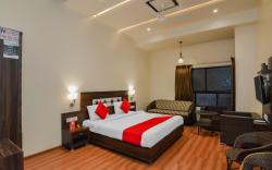 Townhouse Oak Sinhgad Road Crossway Formerly Popular Hotel