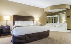 Quality Suites Graham - Burlington South