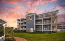 Comfort Suites Chincoteague Island Bayfront Resort