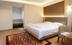 Royal Garden Home Hotel