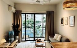 Kid-Loving Poolside Haven: 2BR Garden Oasis