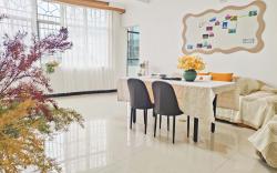 4Bedroom Suites walk 5 Mins to NF Park East Gate