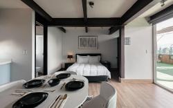 The Flamingo Rooftop Suite Design in Centric place
