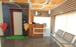 HOTEL ROYAL SUITES