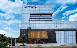 Ramada by Wyndham Zhenjiang Dagang New District