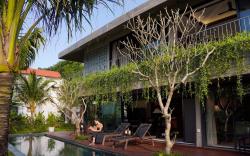 Mystery Villa: private pool, inclusive breakfast