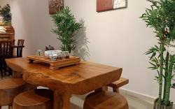 Wood Theme Home / town centre / 18pax