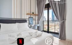 Sleek Suites 3BR @ Continew|Near TRX+Stylish Desgn