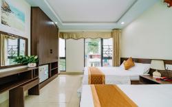 Phuong Dong Hotel