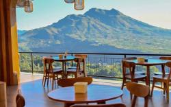 Caldera Hotel & Restaurant