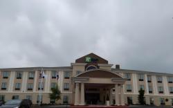 Holiday Inn Express and Suites Schulenburg By IHG