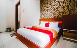 RedDoorz Plus @ Grand City Inn