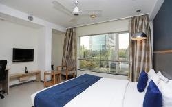 Capital O 697 The Sirona Hotel