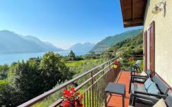 Appartamento Tivano, balcone con vista lago