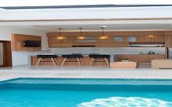 Melviano Suite & Villa