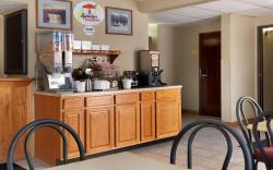 Super 8 By Wyndham Pulaski