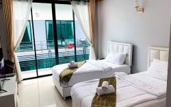 Three Bridges Hotel