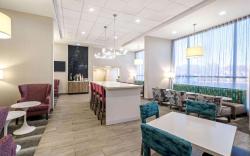 La Quinta Inn & Suites by Wyndham Columbus MS