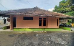 SPOT ON 93655 Home Stay Syariah Habibie