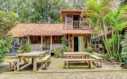 OYO Homes 93598 Omah Baturan Syariah
