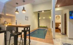 Nadika Homes Private Pool