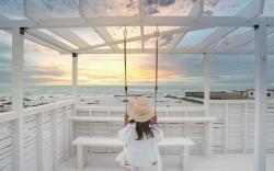 Private Sauna/Observation Jacuzzi/American BBQ Grill/100-Inch Screen/Entire Villa Rental/Chikura