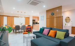 MODERN_SUKHUMVIT 39_ EMQUARTIER_PHROM PHONG BTS