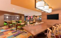 Fairfield Inn & Suites Pittsburgh Airport/Robinson Township