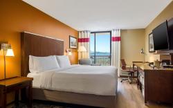 Four Points by Sheraton San Francisco Bay Bridge