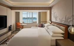 Sheraton Samoa Aggie Grey's Hotel & Bungalows