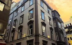 The İndependent Hotel