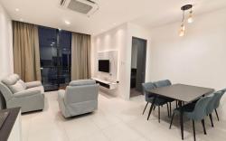 Kuching AEON Mall The PODIUM HomeStay D1105 @ 8PAX