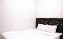 Gangnam Style Residence Mitra RedDoorz near MERR Surabaya