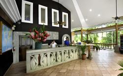 Oceanfront Hotel Verde Mar direct access to the beach
