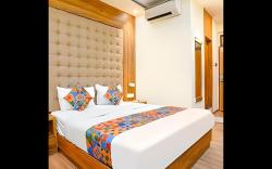 FabHotel Cozy Inn
