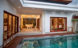 Sundaze 2-Prime Location-2BR Vila Near CityCenter!