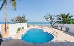 B villa Pranburi beachfront 10-15 guest