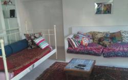 010025-lt-0928 Rooftop Favors